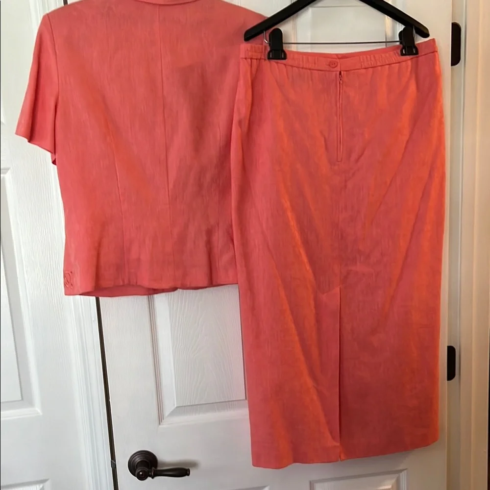 Coral colored 2 piece skirt and matching top. - Picture 6 of 8